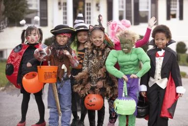 halloween-trick-treat-kids-reno-Getty-Images.jpg